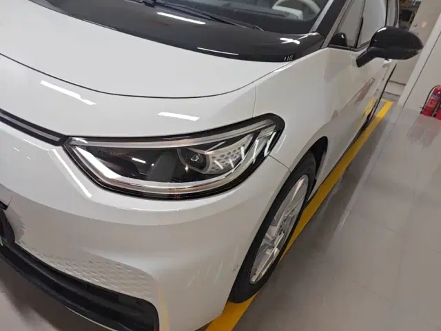 Volkswagen ID.3 — Фото автомобиля 23