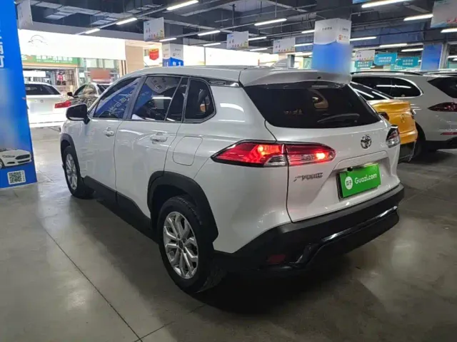 Toyota Frontlander — Фото автомобиля 4