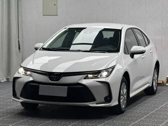 Фотография автомобиля — Toyota Corolla