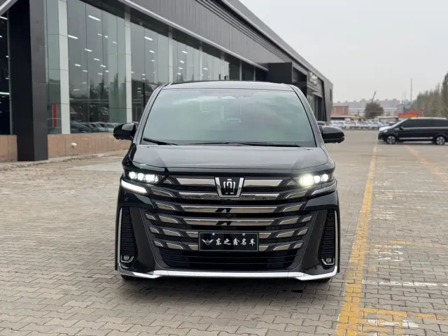 Toyota Vellfire — Фото автомобиля 2