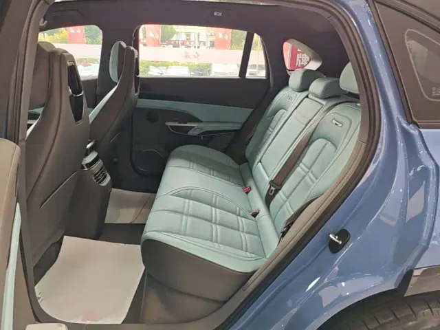 Hongqi Tian Gong 08 — Фото автомобиля 16