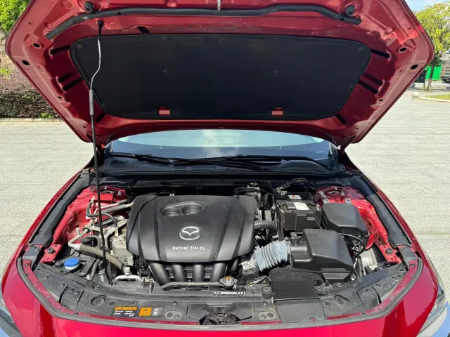 Mazda Axela — Фото автомобиля 18