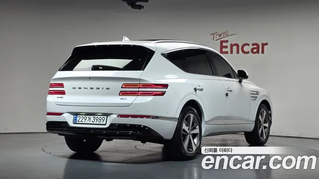 Genesis GV80 — Фото автомобиля 2