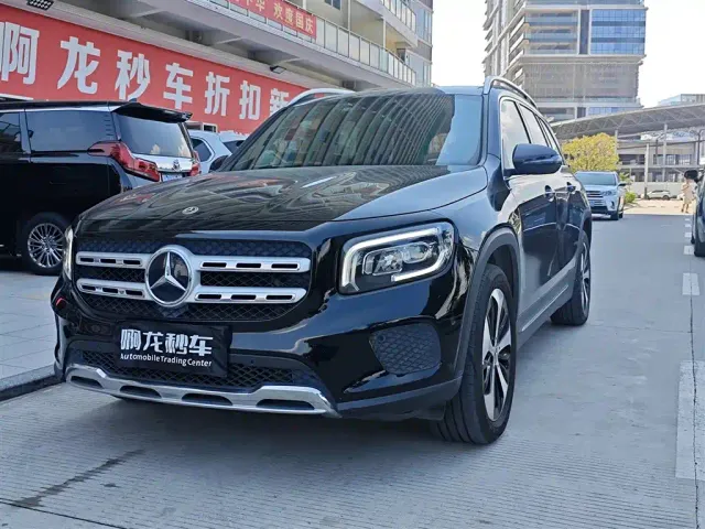 Фотография автомобиля — Mercedes-Benz GLB-Class