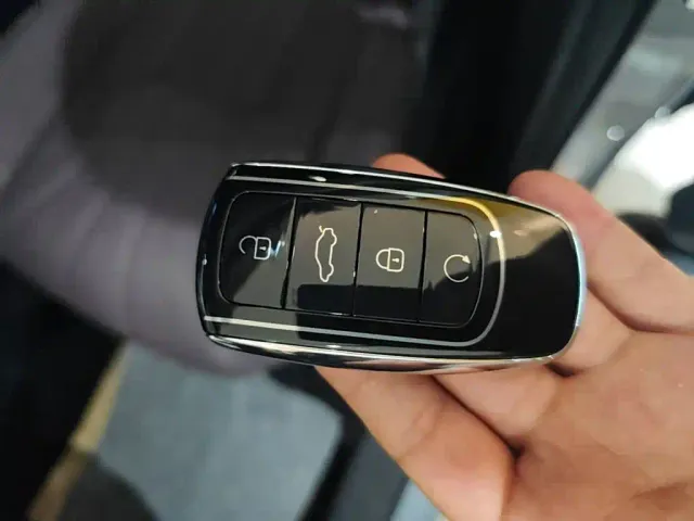 Chery Tiggo 9 C-DM — Фото автомобиля 8