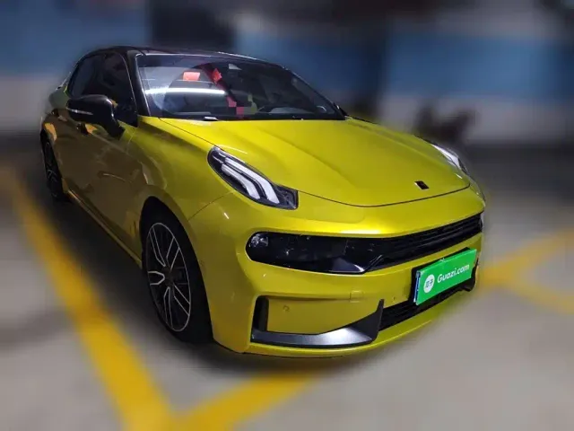 Lynk & Co 03 — Фото автомобиля 3