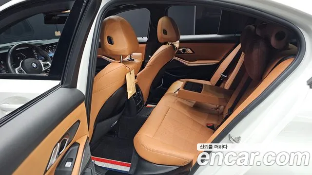BMW 3-Series 3 серия (G20) 320i M Sport — Фото автомобиля 12