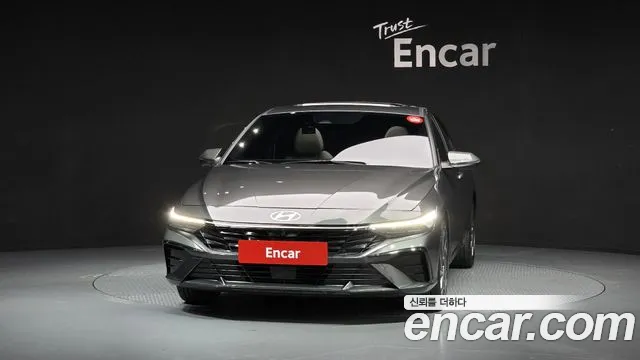 Hyundai AVANTE Новый Avante (CN7) — Фото автомобиля 3