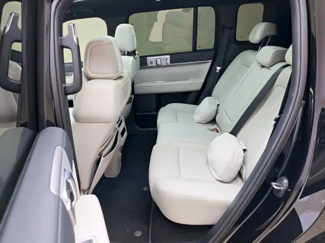 BYD FangChengBao Titanium 7 — Фото автомобиля 16