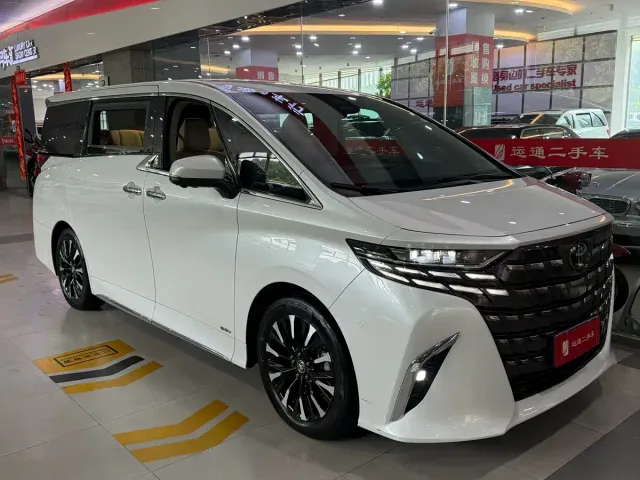 Toyota Alphard — Фото автомобиля 2