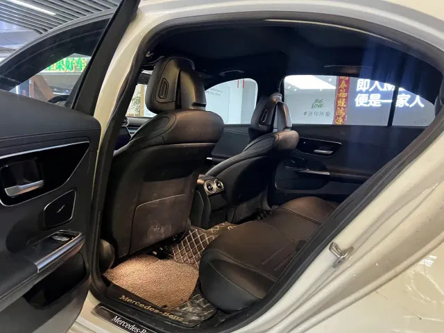 Mercedes-Benz C-Class — Фото автомобиля 5