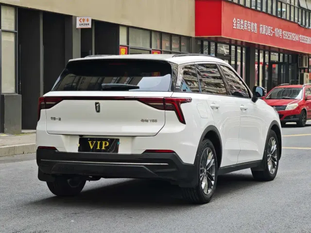 Bestune T55 — Фото автомобиля 9