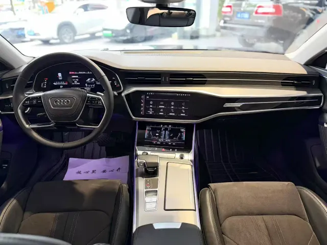Audi A7L — Фото автомобиля 5