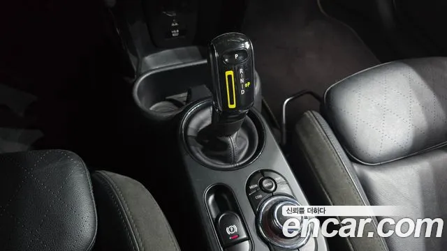 MINI Cooper Cooper Electric — Фото автомобиля 9