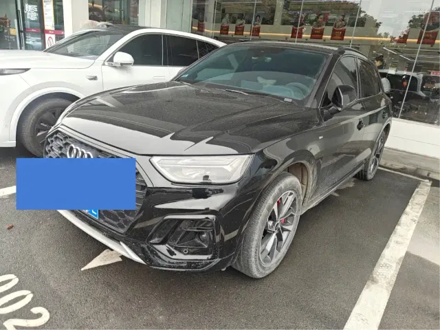 Фотография автомобиля — Audi Q5L