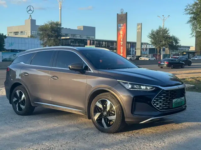 Фотография автомобиля — BYD Tang