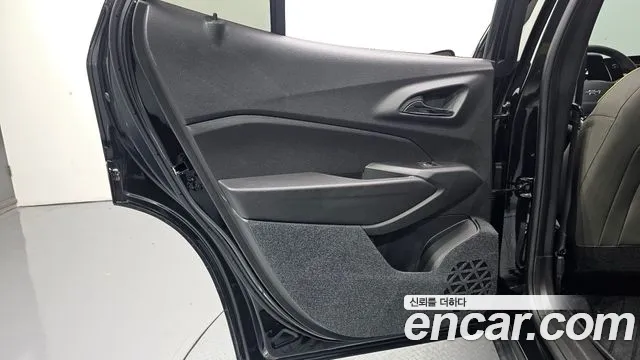 ChevroletGMDaewoo Trax Trax Кроссовер — Фото автомобиля 23