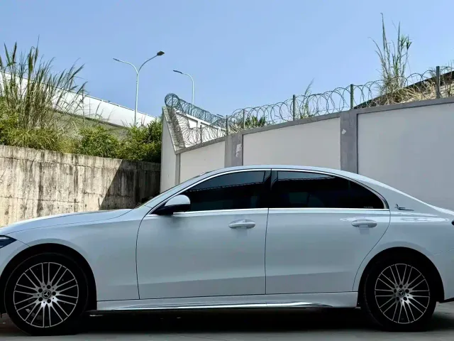 Mercedes-Benz C-Class — Фото автомобиля 3