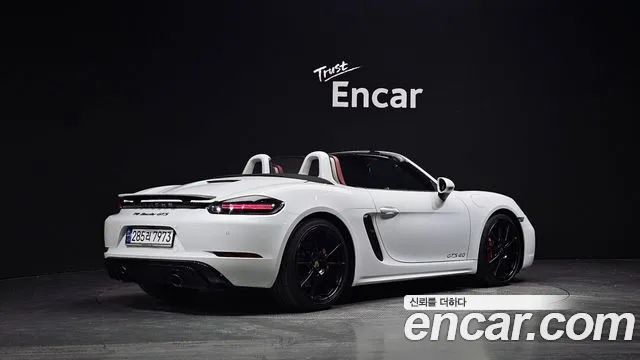 Porsche 718 — Фото автомобиля 2