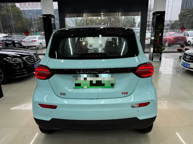Leapmotor T03 — Фото автомобиля 4
