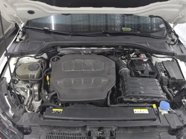 Volkswagen Golf GTI — Фото автомобиля 10