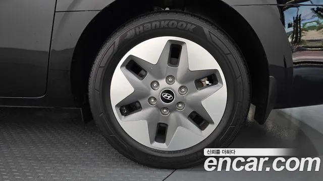 Hyundai Staria Staria L3.5 Tourer 9 мест — Фото автомобиля 21