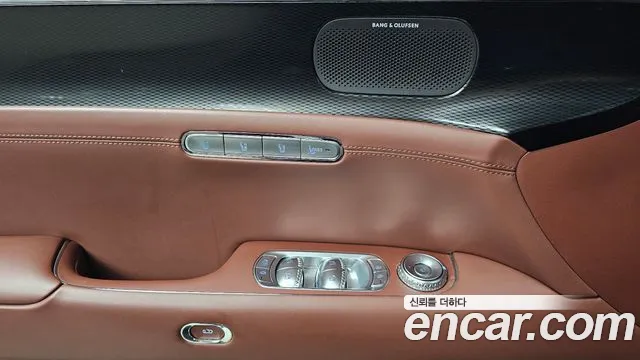 Genesis G90 Бензин 3.5 турбо AWD — Фото автомобиля 7