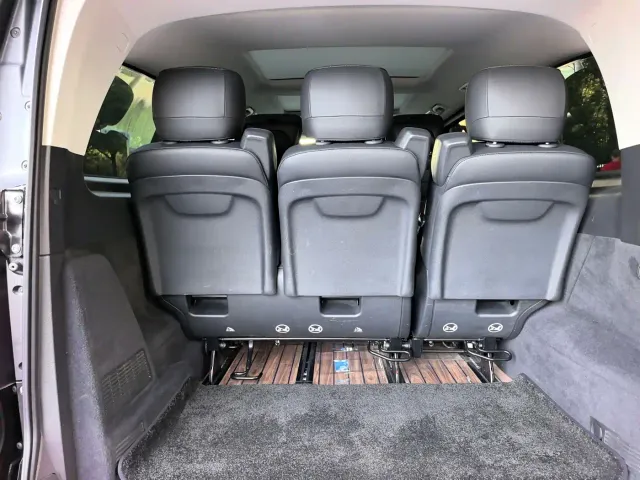 Mercedes-Benz V-Class — Фото автомобиля 20