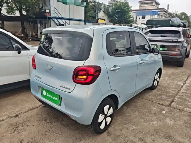 Wuling Hongguang Mini EV — Фото автомобиля 6