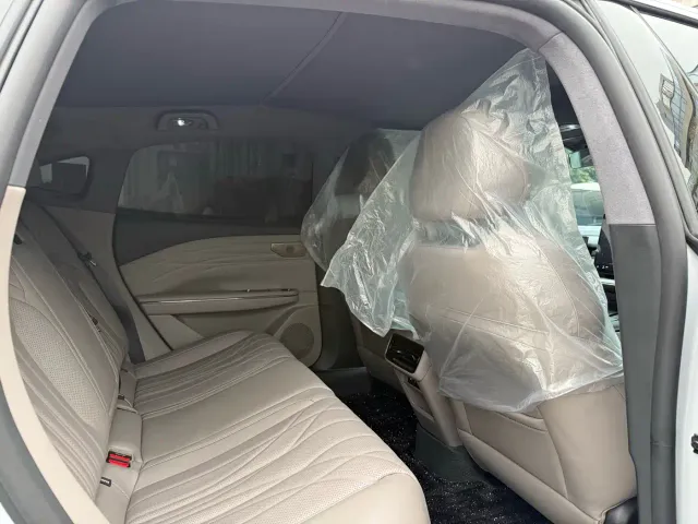 Geely Galaxy Xingyao 8 — Фото автомобиля 9