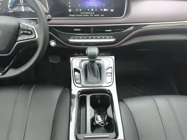 GAC Trumpchi M6 — Фото автомобиля 16