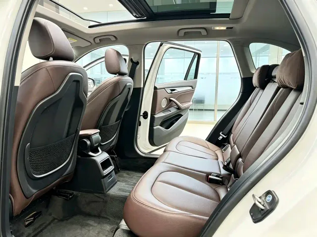 BMW BMW X1 2022 sDrive20Li Premium — Фото автомобиля 10