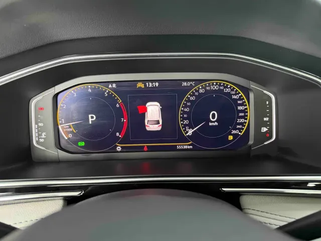 Volkswagen Tiguan L — Фото автомобиля 10
