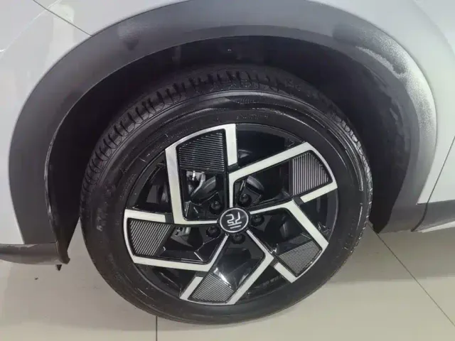 BYD Yuan PLUS — Фото автомобиля 22