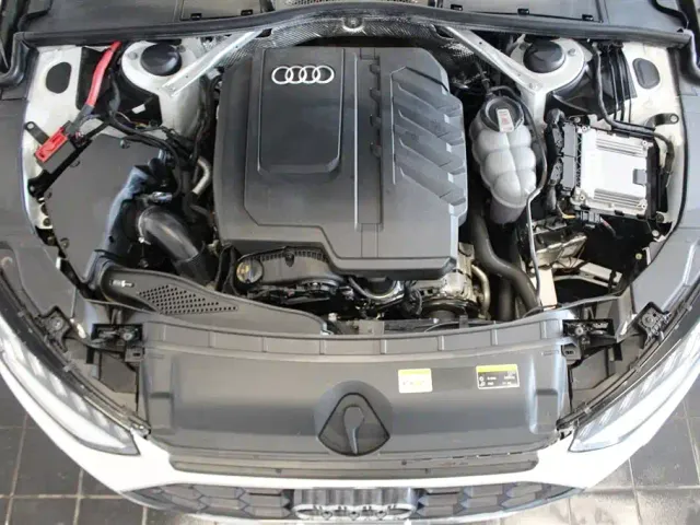 Audi A4L — Фото автомобиля 14