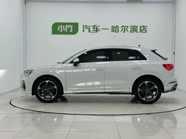 Audi Q3 — Фото автомобиля 5