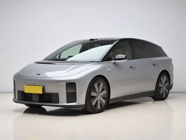 Фотография автомобиля — Li Auto i6
