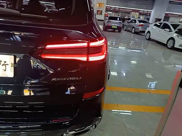 BMW X5 — Фото автомобиля 7