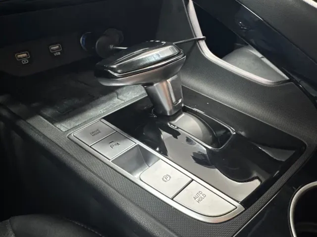 Hyundai Elantra — Фото автомобиля 13