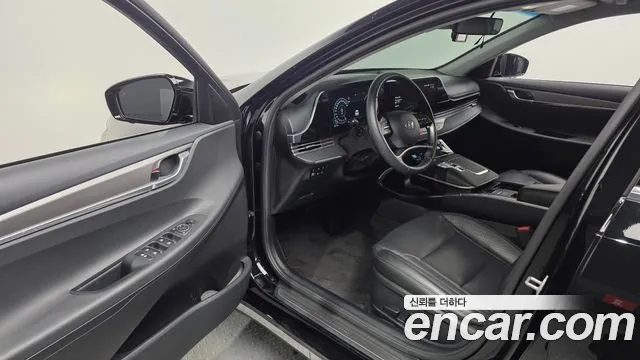 Hyundai Grandeur New — Фото автомобиля 15