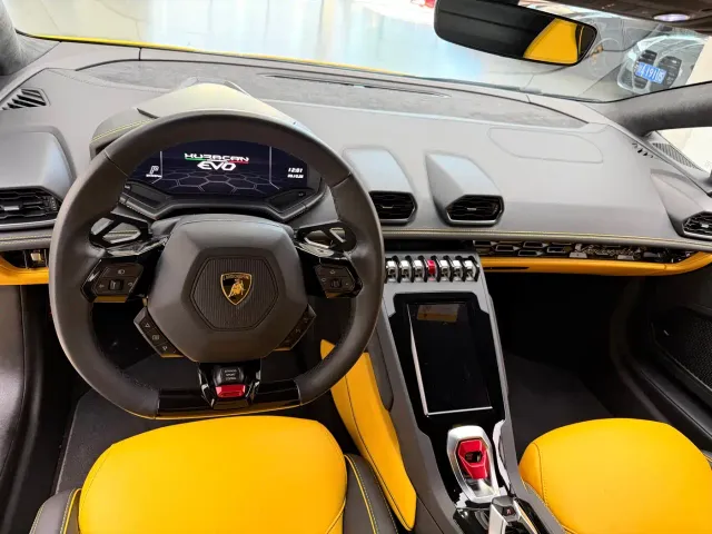 Lamborghini Huracan — Фото автомобиля 7