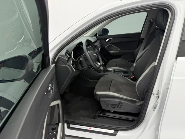 Audi Q3 — Фото автомобиля 22
