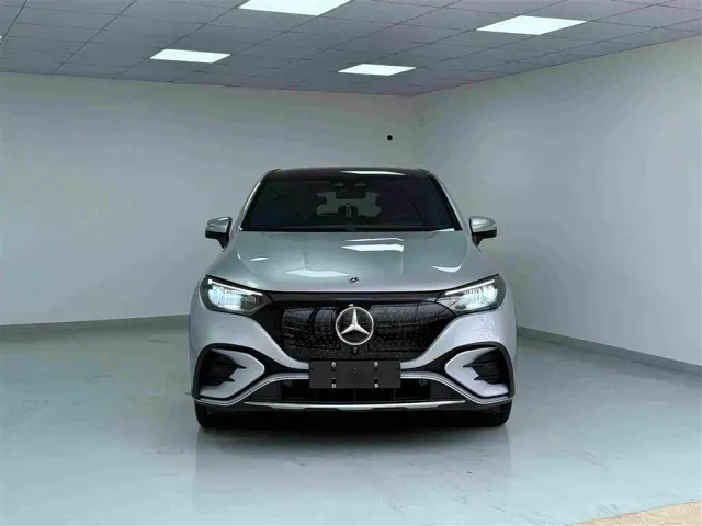 Mercedes-Benz EQE SUV — Фото автомобиля 2
