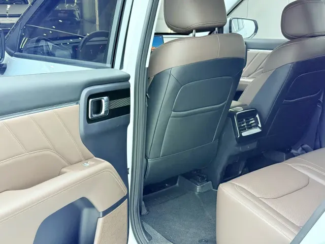Wuling Starlight 560 — Фото автомобиля 8