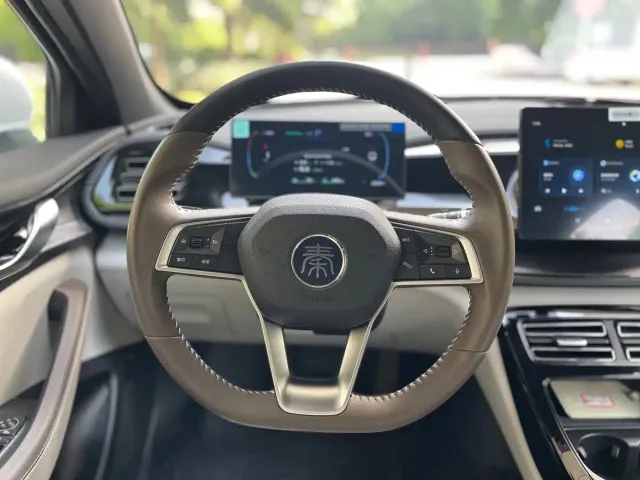 BYD Qin PLUS — Фото автомобиля 11