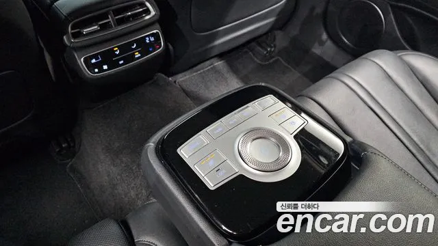 Genesis G80 Бензин 2.5 турбо AWD — Фото автомобиля 8