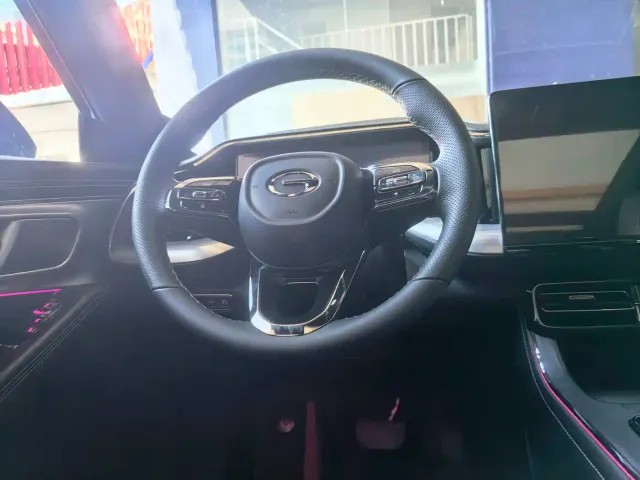 GAC Trumpchi GS8 — Фото автомобиля 8