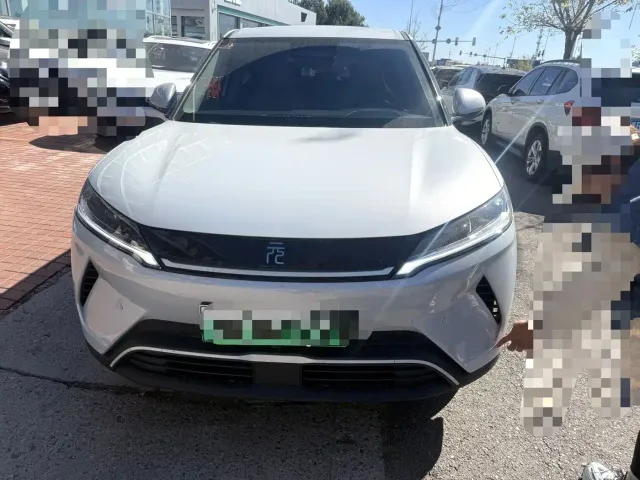 Фотография автомобиля — BYD Yuan UP