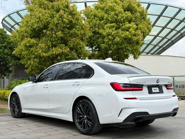 BMW 3 Series — Фото автомобиля 6