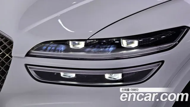 Genesis GV70 — Фото автомобиля 7